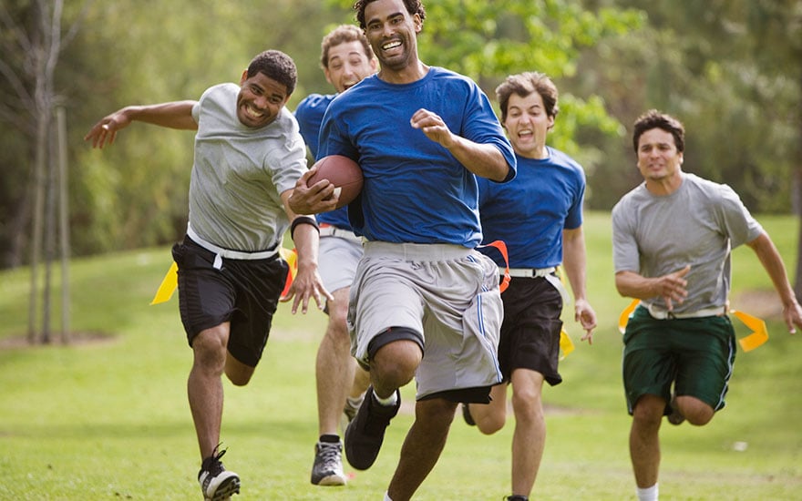 Men-playing-flag-football_880x550.jpg